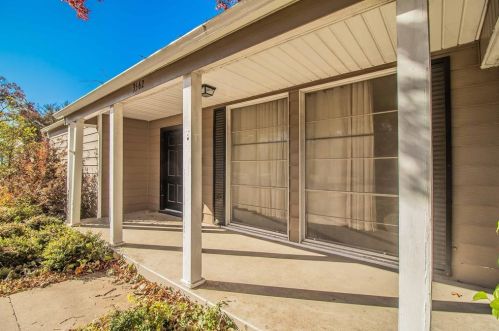 3562 Stadium Dr, Fort Worth, TX 76109-2943
