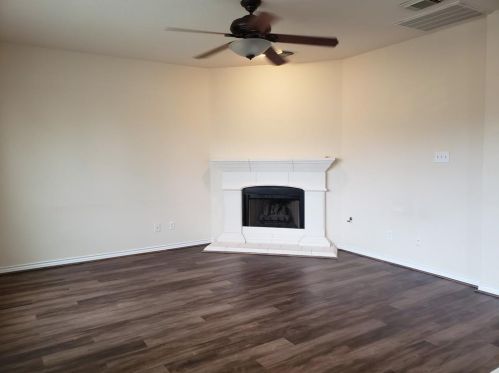 6411 Brazos Meadow Ln, Richmond TX  77469-9259 exterior