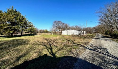 2046 Fm 121, Whitewright TX 75491-7130 exterior