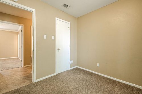 501 Center St, Whitewright TX 75491-2804 exterior