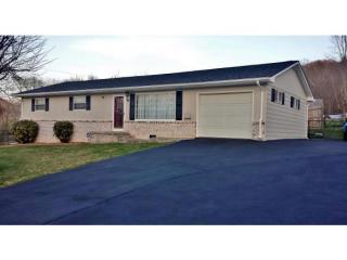 101 Deaton St, Erwin, TN 37650-1977