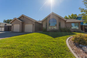442 Dominica Ct, Redding, CA 96003-2814