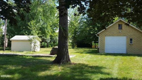 3979 Grandview Pl, Thomson, IL 61285-7715