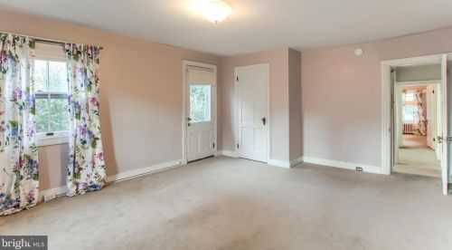 251 Hanover St, Carlisle PA  17013-1928 exterior