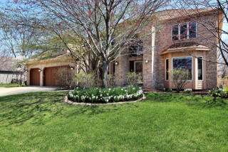 3708 Mandeville Ln, Naperville, IL 60564-6131