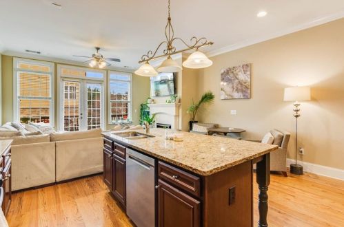2158 Havenwood Trl, Atlanta GA  30319-4018 exterior