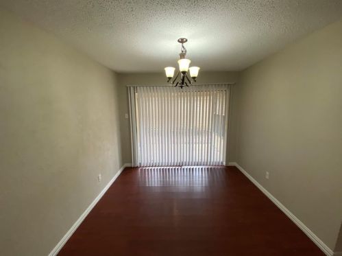 2202 Spicewood Ln, Carrollton TX  75006-1647 exterior