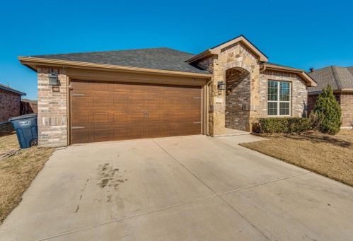 4520 Rockmill Trl, Fort Worth TX  76179-5091 exterior