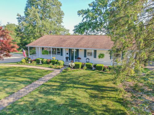 3411 Colonial Dr, Springfield, OH 45504-4417