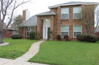 1317 Silver Maple Dr, Carrollton TX  75007-1037 exterior