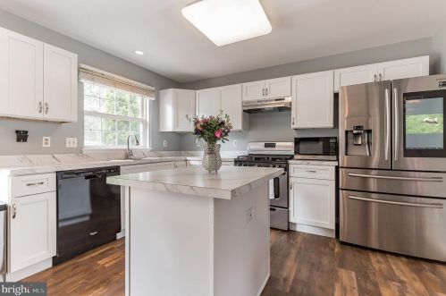 39 Morris Dr, Erial, NJ 08081-4401