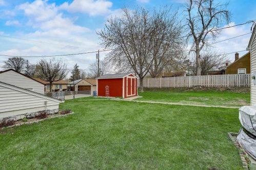 1729 5th St, Saint Paul MN  55112-6547 exterior