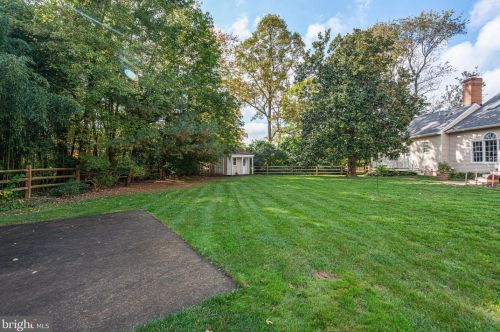 2407 Starcrest Dr, Silver Spring MD 20904-5459 exterior