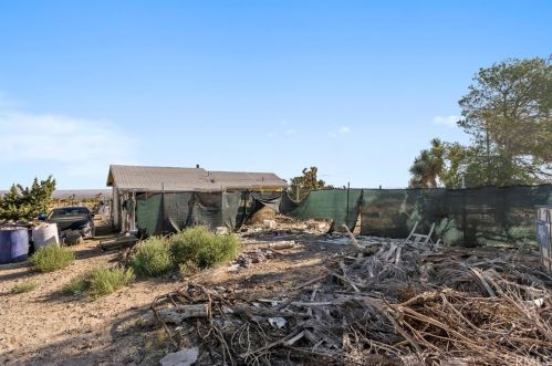 20649 Avenue, Crystalaire, CA 93544