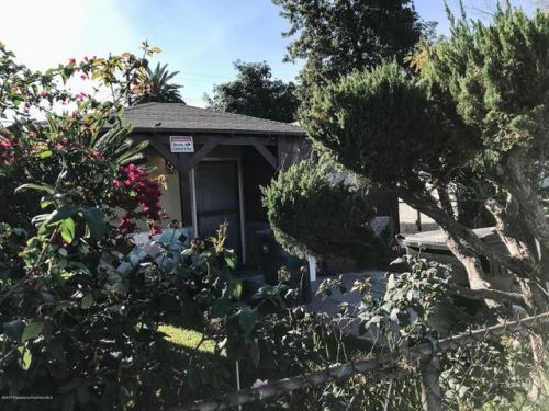 2048 Hatchway St, Compton, CA 90222-3520