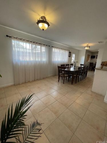 1426 Beacon Ave, Anaheim CA  92802-1718 exterior