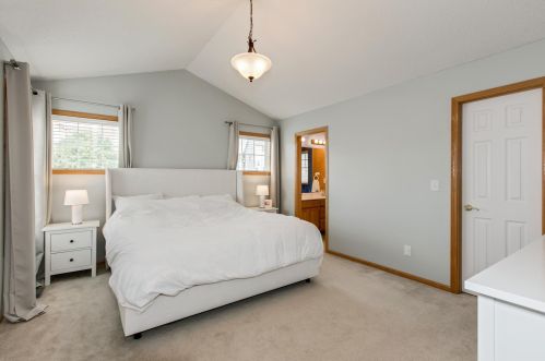 895 Drew Dr, Saint Paul MN  55129-6800 exterior