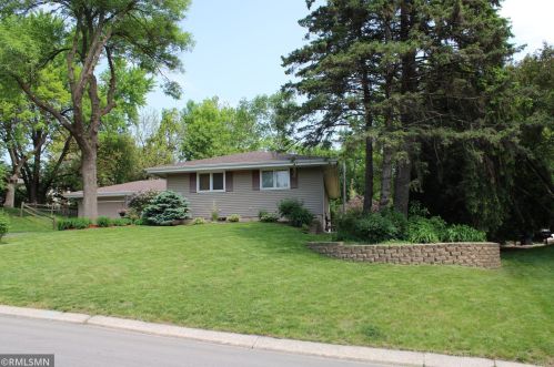5100 105th St, Minneapolis, MN 55437-2835