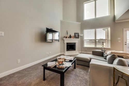 405 Calvert Dr, Midlothian TX  76065-1397 exterior