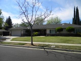 5457 Blosser Ave, Fresno, CA 93711-2106