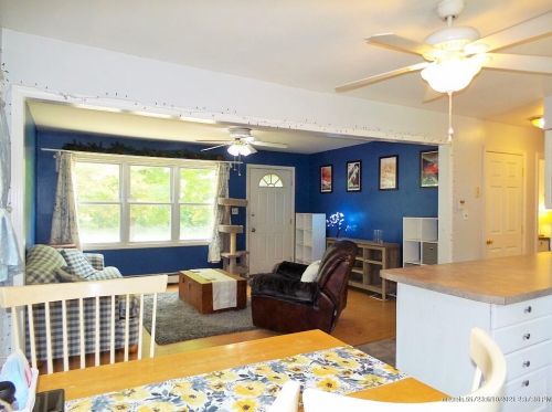 180 Burns Rd, Augusta, ME 04330-7863