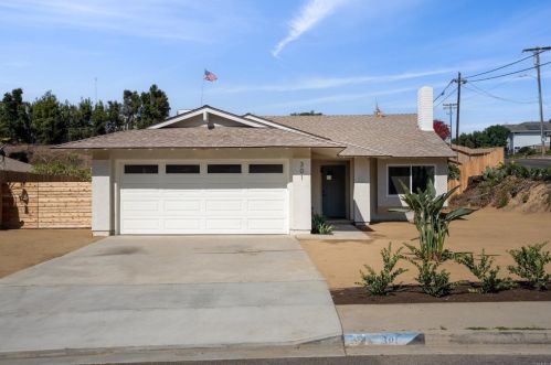 301 Cadillac Cir, Oceanside, CA 92054-3442