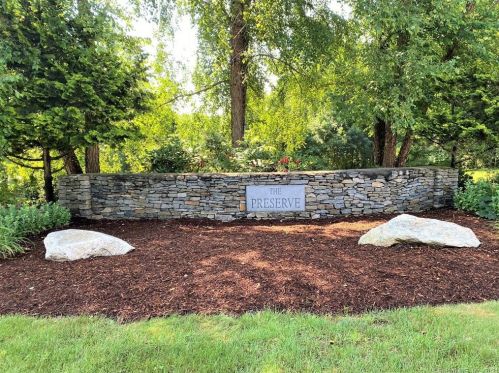 32 Summerhill Rd, Wallingford CT  06492-3466 exterior