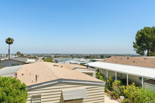 2550 Pacific Coast Hwy, Torrance CA  90505-7045 exterior