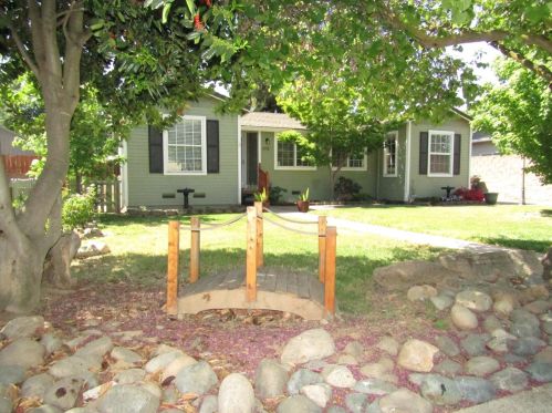 8958 Truman St, Elk Grove, CA 95624-2312