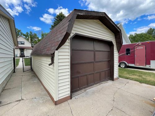 205 Maple St, Evan, MN 56085-1778