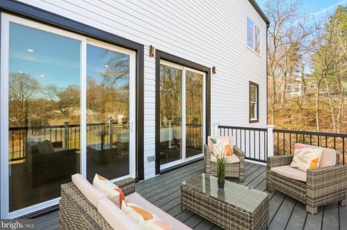 6615 Gude Ave, Silver Spring MD 20912-4827 exterior