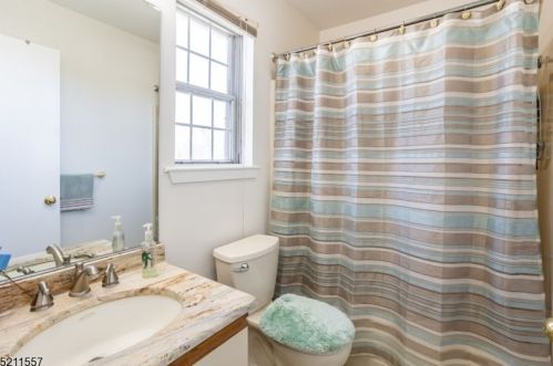 14 Green Heron Dr, Hackettstown NJ  07840-3328 exterior