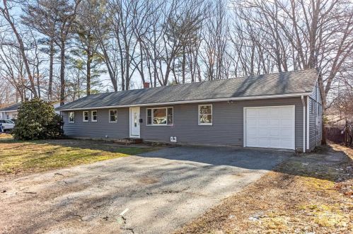 38 Taft Rd, Portsmouth, NH 03801-5770