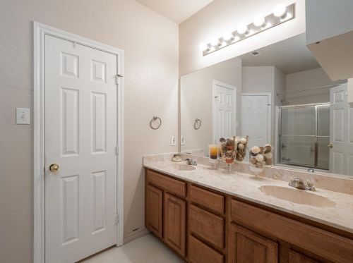 9345 Cynthia Ct, Fort Worth TX  76140-5170 exterior