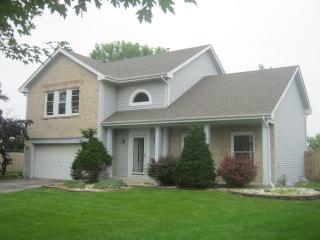 8 Taylor Ct, Lemont, IL 60490-3176