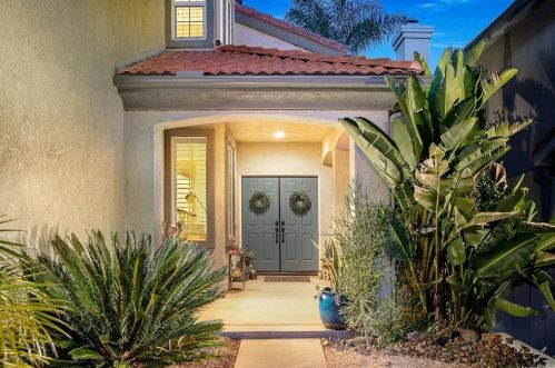 3169 Amberwood Ln, Escondido, CA 92027-6505