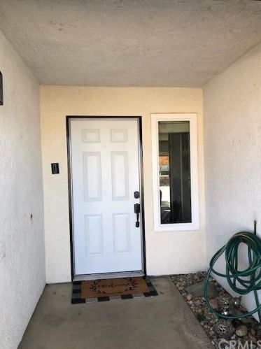 14363 Schooner Dr, Helendale, CA 92342-9695