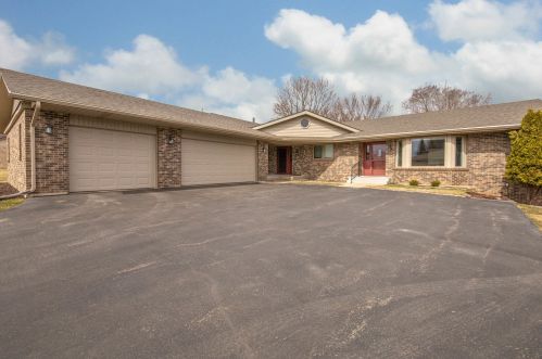 6508 Old Colony Bnd, Rockford, IL 61108-4358