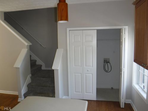 758 Celeste Ln, Atlanta GA  30331-8606 exterior