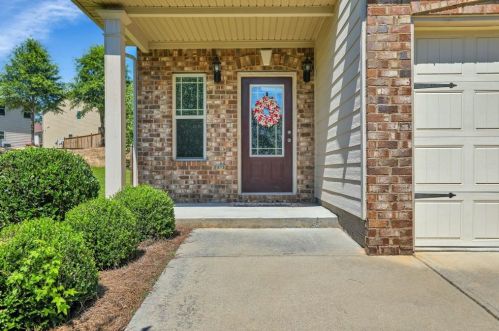 106 Bouvet Pt, Atlanta, GA 30349-8129
