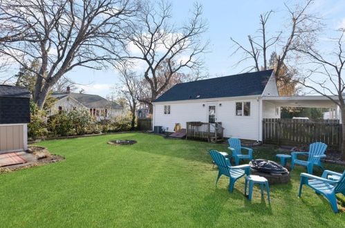 47 Lincoln Ave, Warwick RI  02888-5953 exterior