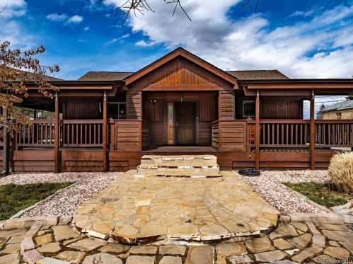 8811 38th Ave, Denver, CO 80033-4201