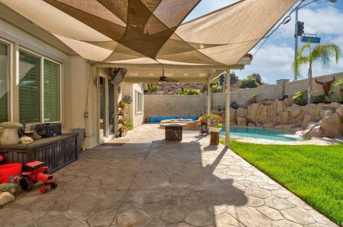 5460 Full Moon Ct, Anaheim CA  92807-4700 exterior