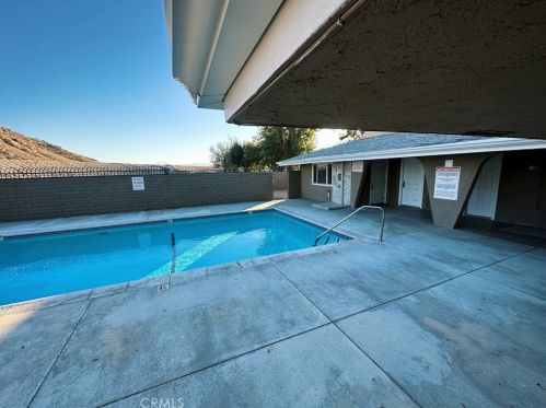 3830 Crestmore Rd, Riverside CA  92509-4695 exterior