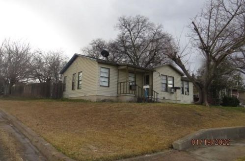 1301 Beddell St, Fort Worth, TX 76115-2307
