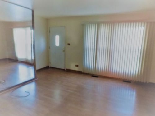 17671 Winston Dr, Country Club Hills, IL 60478-4852