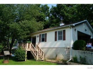 2121 4th St, Bethlehem, PA 18020-4439