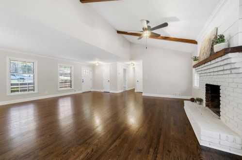 3740 High Pt Ln, Atlanta GA  30331-7906 exterior