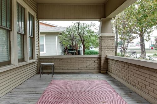 1608 Virginia Pl, Fort Worth TX  76107-3925 exterior