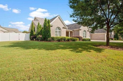 4205 Janice Dr, Kennesaw, GA 30144-1735